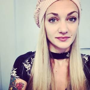 Meet your Posher, Casey